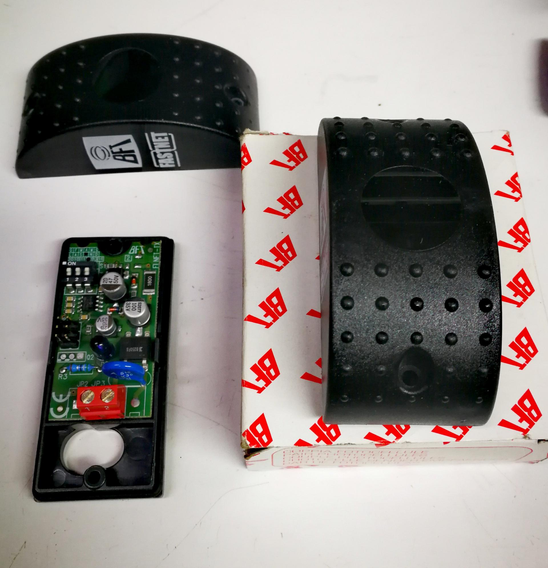 COPPIA DI FOTOCELLULE DA ESTERNO BFT FL NET IN BUS ORIGINALI PER AUTOMAZIONE CANCELLI