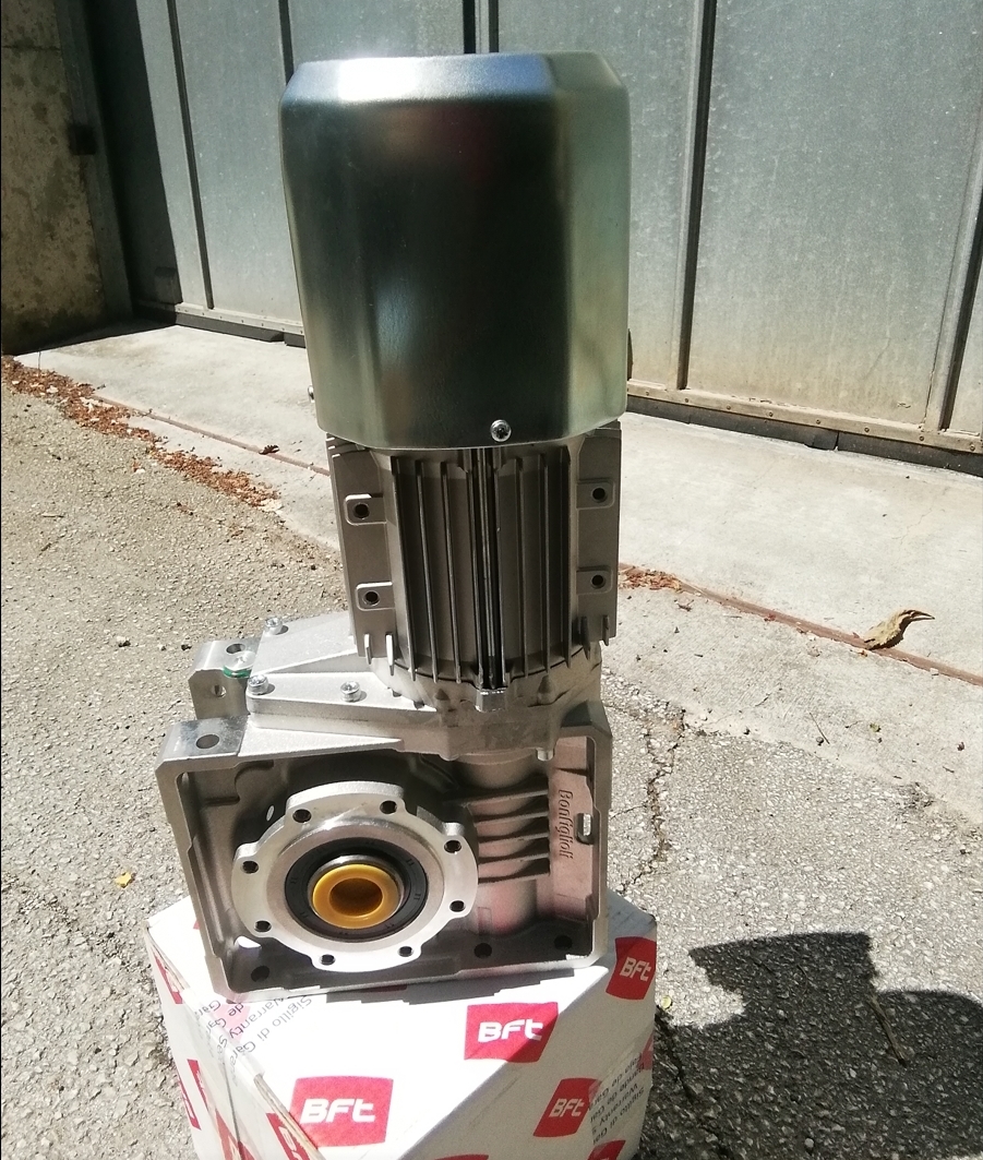 Motoriduttore 3500Kg NUOVO 400v per Cancelli Scorrevoli BFT SP3500 Sf Tri 400 Automazione